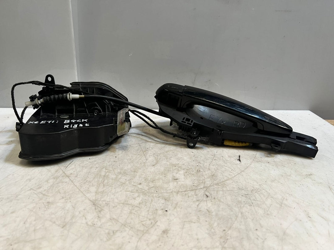 2011-2017 BMW X6 E71 Rear Right SIDE Door Lock Actuator 7318414 OEM