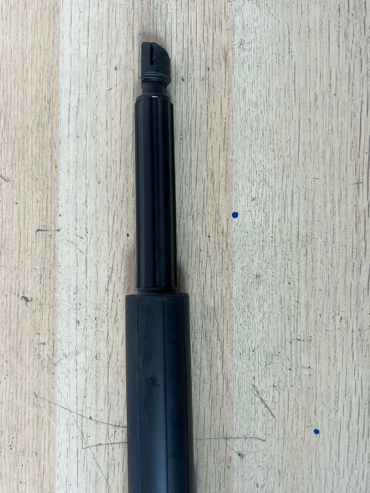 2018-2023 BMW 530e xDrive Tailgate Gas Strut 9482791 5 Series G31 Right SIDE