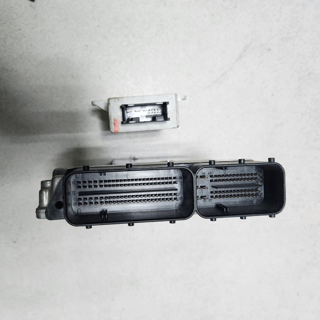2005-2008 BMW X3 Engine Control Unit 7801217 X3 3.0D E83 M57D30T2