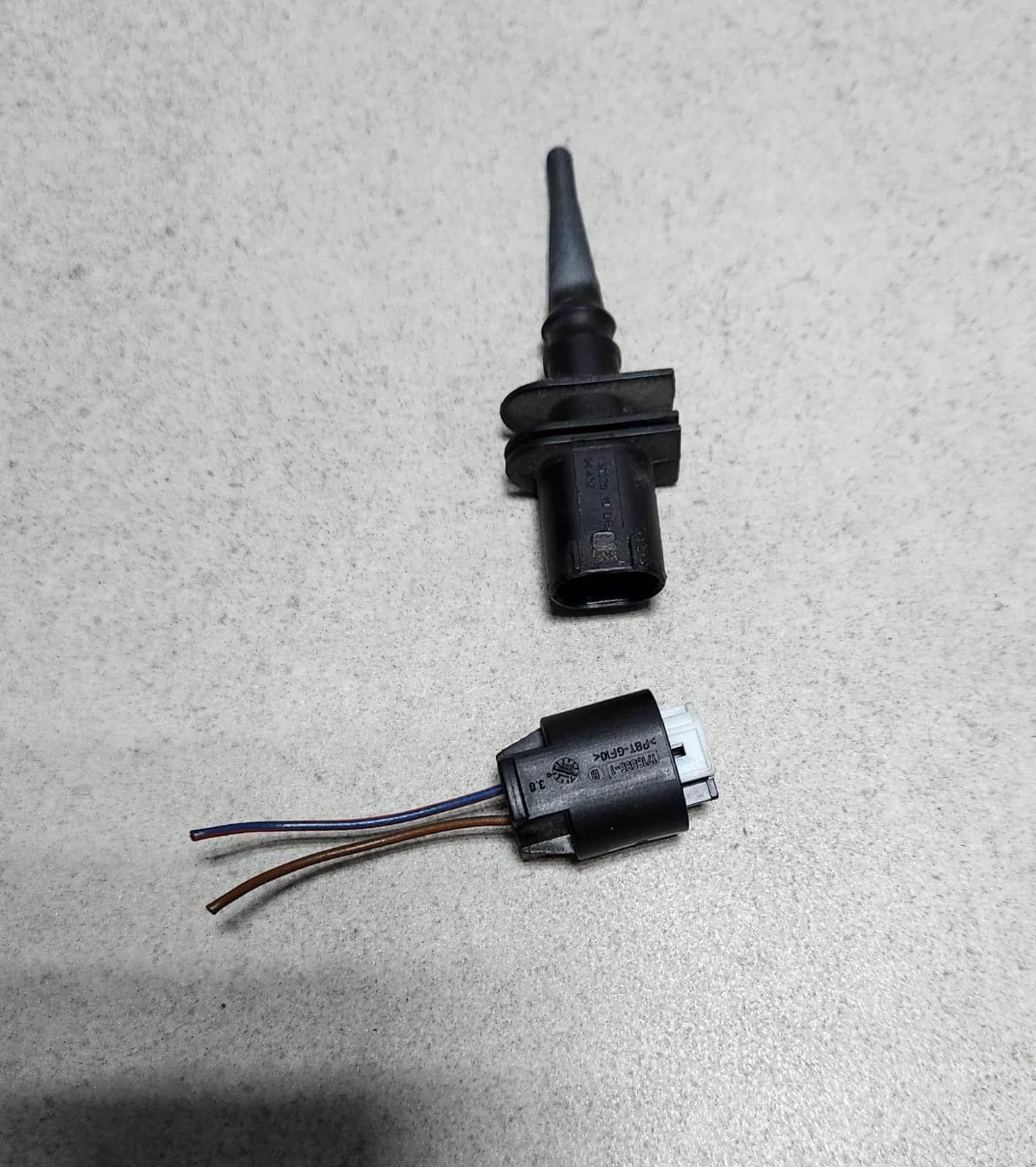 BMW Outside Temperature Sensor 693695301 7 Series F01 F02, BMW 3 Series E90 E91