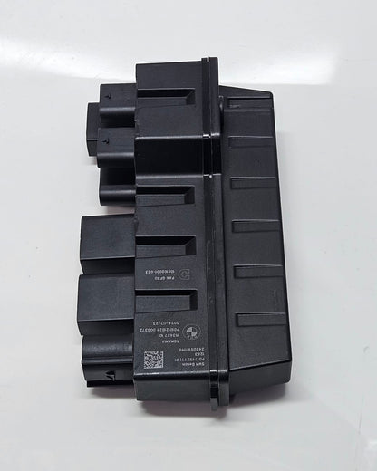 7952991-2023-2026 BMW X1 U11 B38N Integrated Power Supply Control Module OEM