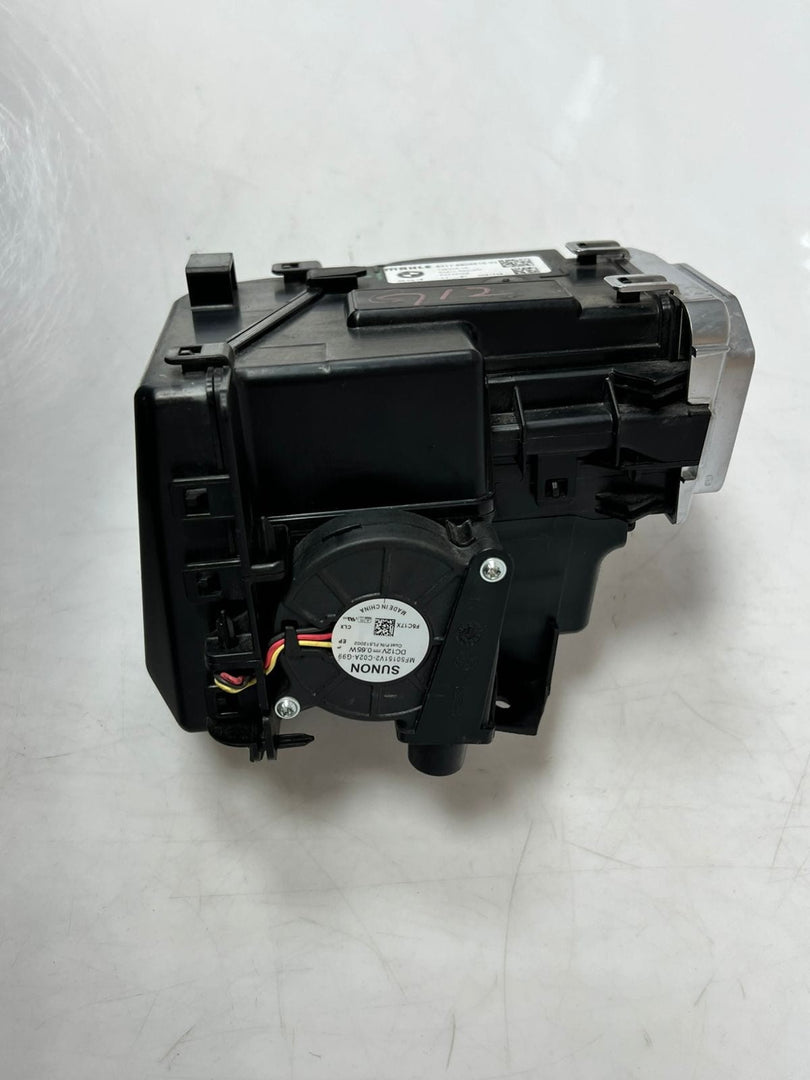 2015-2018 BMW 750i Ambient Air freshener Fragrance Control Unit 6411 6809615 OEM