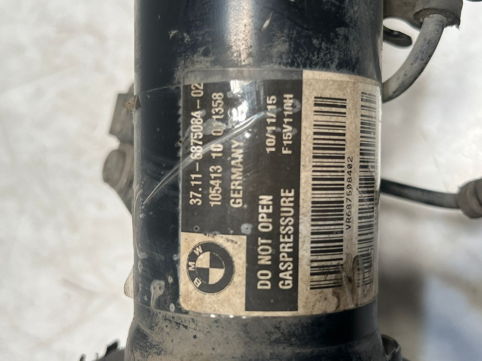 2013-2018 BMW X5 F15 X6 F16 F85 Front Shock Absorber With Coil Spring 6875084