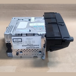 Bild in die Galerieansicht laden, BMW X5 E70 CD RADIO PLAYER HEAD UNIT GENUINE BMW -  9147618