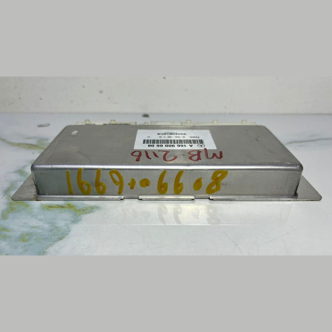 Mercedes Airmatic Air Suspension Control Module Unit A1669006608 ML W166