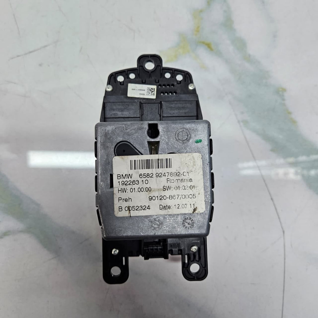 OEM BMW 6 Series F06 F12 F13 I Drive Controller 4 Pins 9247892