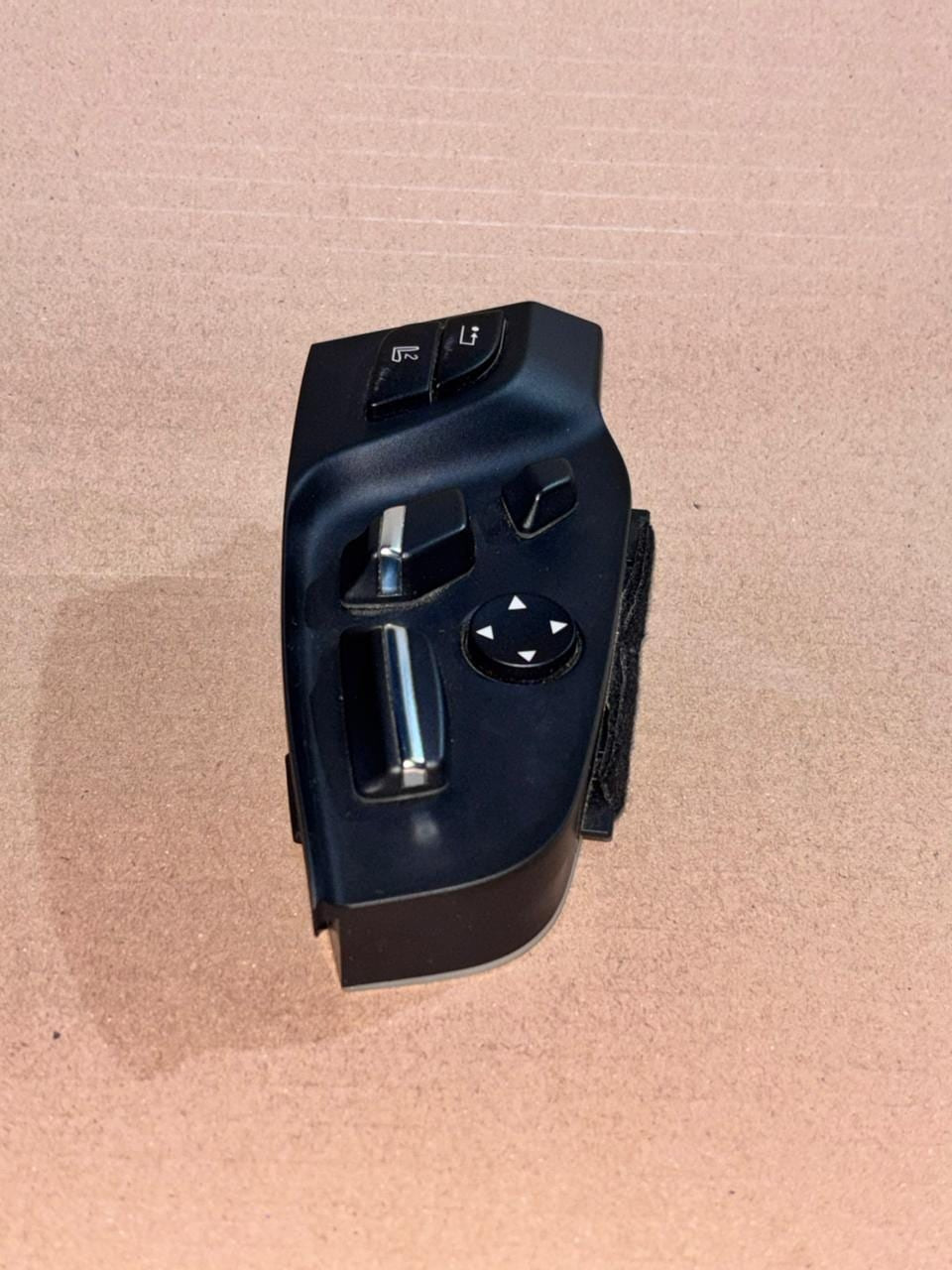 2008 BMW 750i Seat Adjustment Switch Rear Right 9163281 F01 F02 7 Series