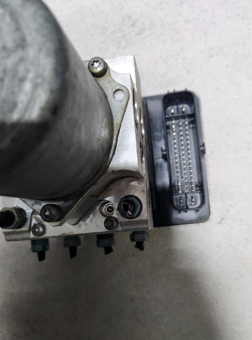 2018-2021 BMW X4 Abs Pump Module 6896980 X3 G01 G02 740i and 530i