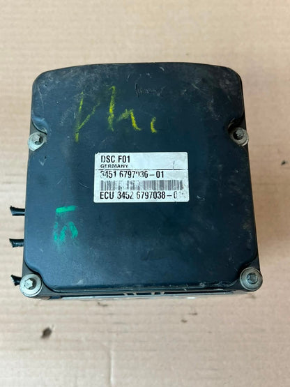 BMW F01 F02 7 Series F07 5 Series GT Abs Anti-Lock Brake Pump Module 6797036
