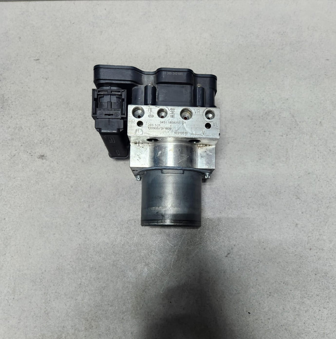 2010-2016 BMW 535i xDrive Abs Pump Module 6853400
