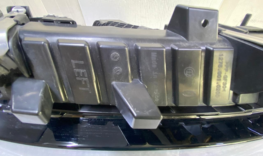 OEM BMW G07 X7 2024 Head Light LED Mexico Left Side 5A5F0E1 US Without module