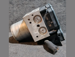 Load image into Gallery viewer, BMW F07 DSC ANTI BREAKING SYSTEM PUMP BREAK HYDRO CONTROL UNIT MODULE 6853400
