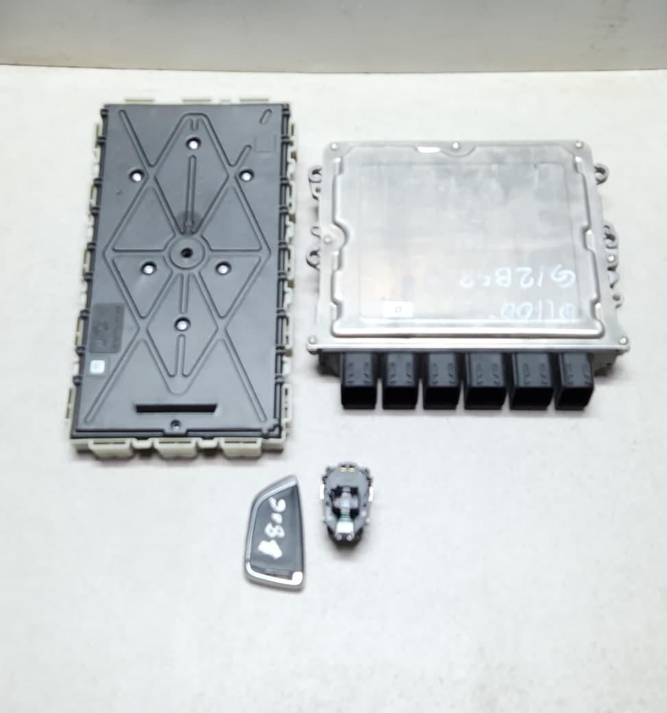 2015 BMW 740Li Engine Control Unit 8661692 740i 740Li G11 G12 OEM