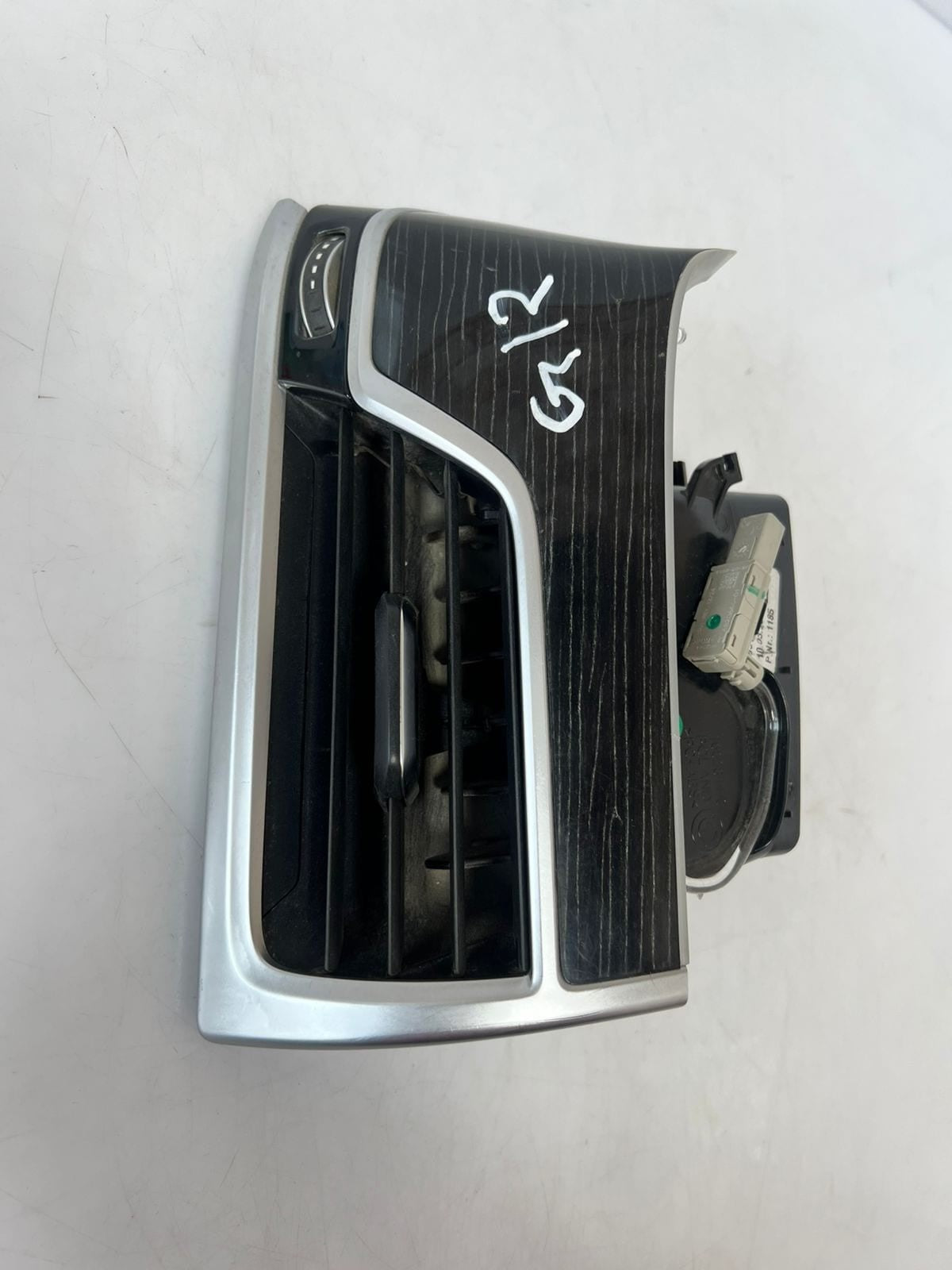 2016 BMW 7 Series G11 G12 750Li Dashboard Air Vent Grill RIGHT SIDE 9299498 OEM