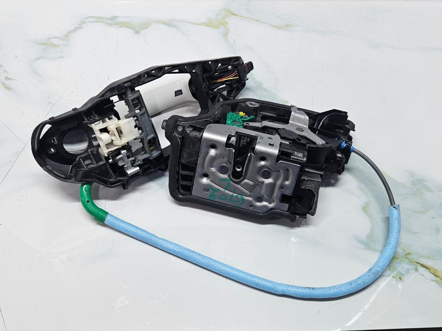 BMW X3 X4 G01 G02 F97 F98 DOOR LOCK ASSEMBLY REAR LEFT PASSENGER SIDE 7473159