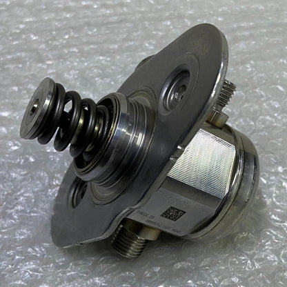 OEM BMW F45 225 xe F20 F21 F22 F23 high pressure pump high pressure pump 7636881