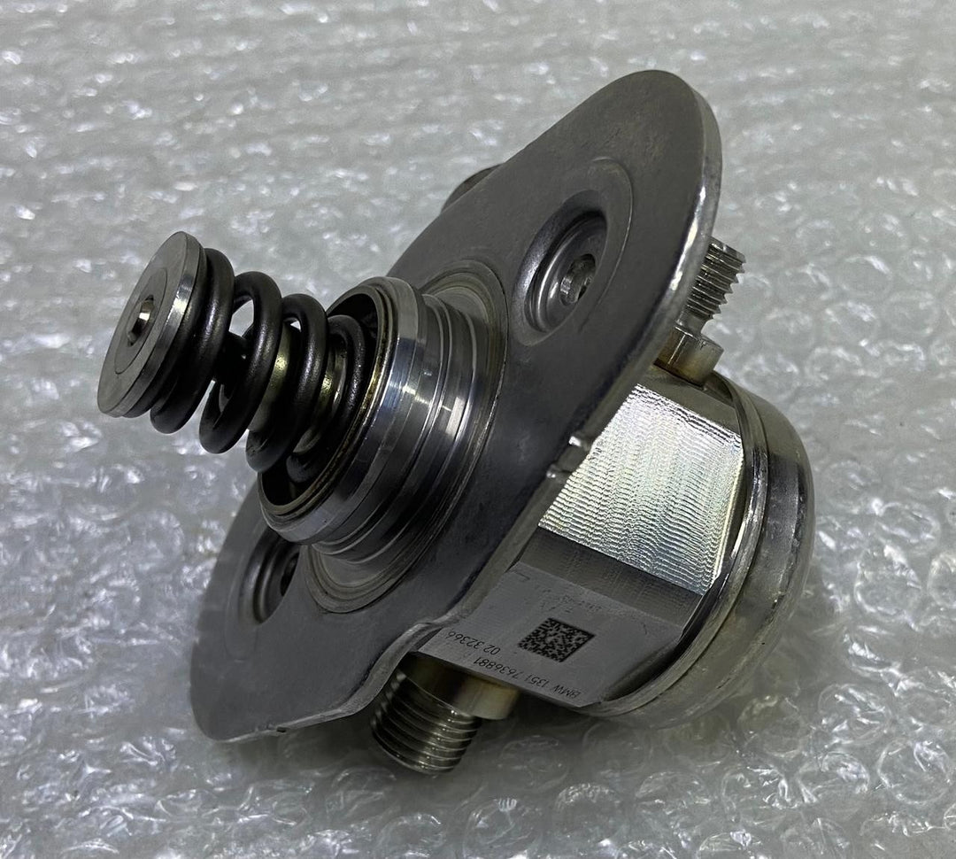 OEM BMW F45 225 xe F20 F21 F22 F23 high pressure pump high pressure pump 7636881