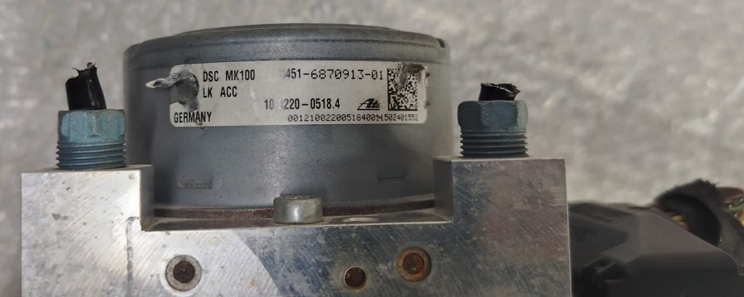 OEM BMW 3 Series Gt F34 2014 Diesel ABS Pump Assembly 6870914 6870913