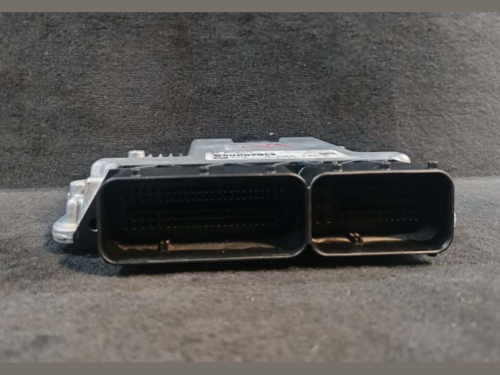 BMW 2 SERIES F46 2.0 ENGINE CONTROL MODULE  UNIT ECU ONLY -  8589145