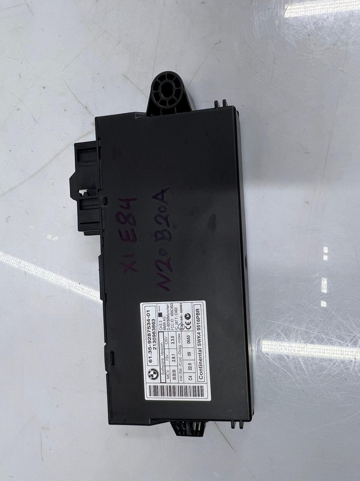 2011-2015 BMW X1 Engine Control Unit Complete Set 8610678 SET