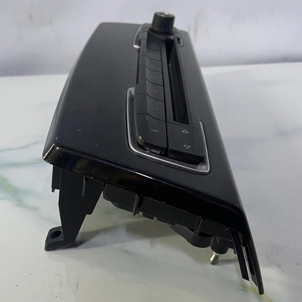 OEM BMW F48 F39  X1 X2 Radio Buttons Audio Radio Control Panel Unit 9371455