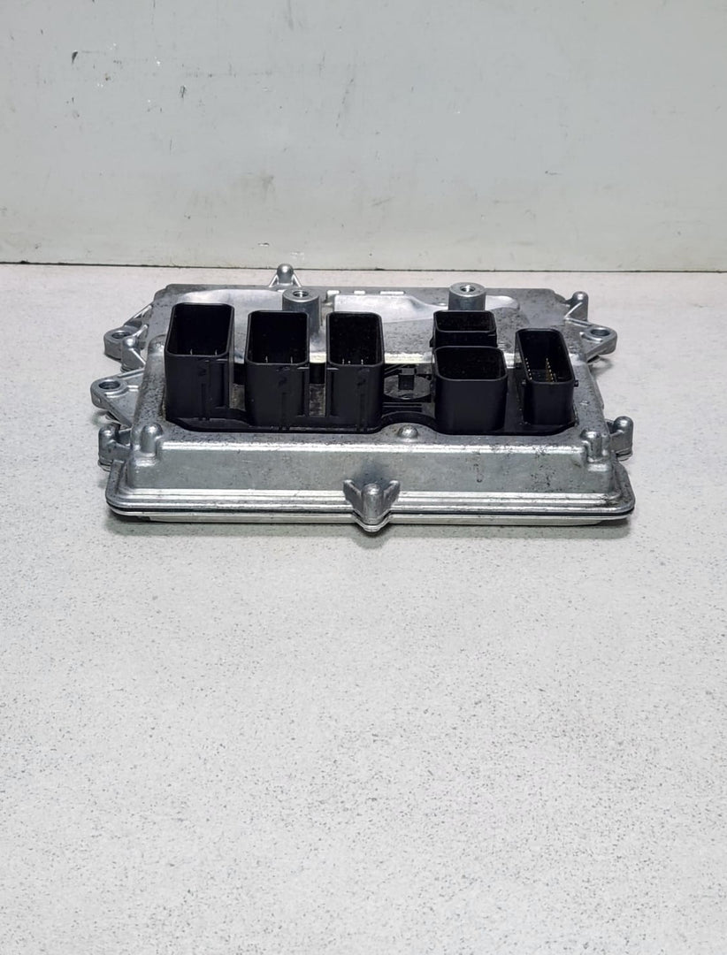 2010-2015 BMW 740i Engine Control Unit 8641404 F01 F02 F10 F30 N55
