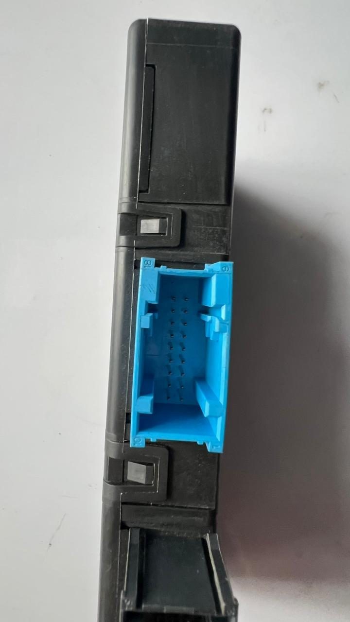 2012-16 BMW M5 Central Gateway Module 9372743 F10 F11 