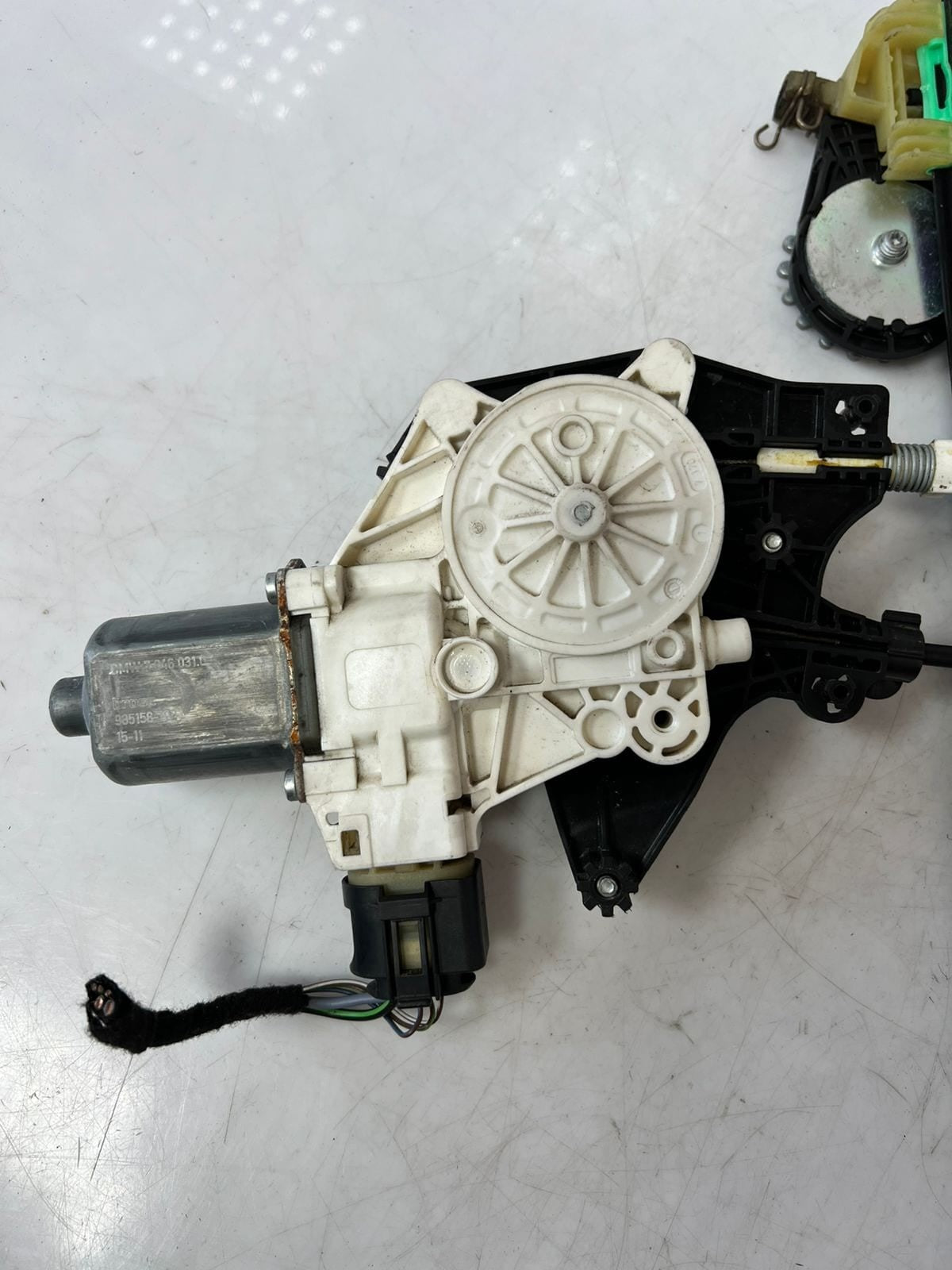 2016-2021 BMW M2 Front Left Window Regulator 7292119 M2 and 228i F87 F23 F22
