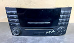 Bild in die Galerieansicht laden, 2006-2008 Mercedes W211 E-Class Radio Audio Head Unit CD Player A211 8702889 OEM