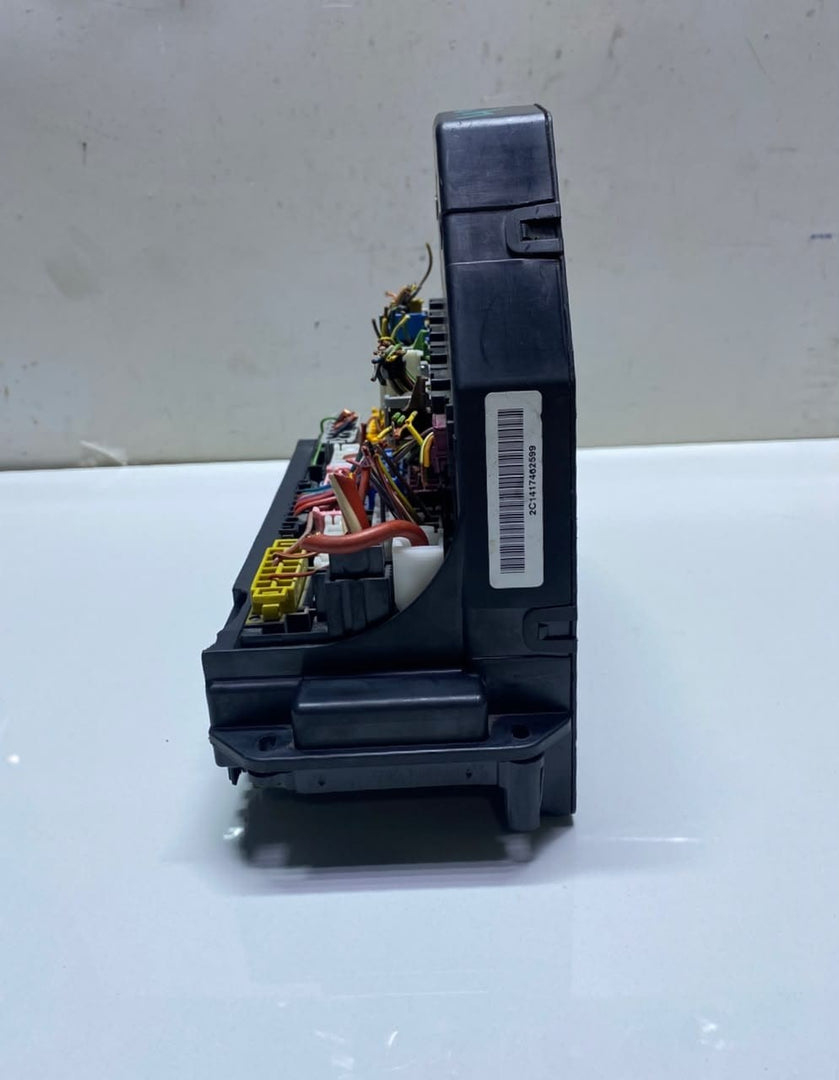 Mercedes-Benz Sam Control Module Front Fuse Box A2129004225 E-Class W212 OEM