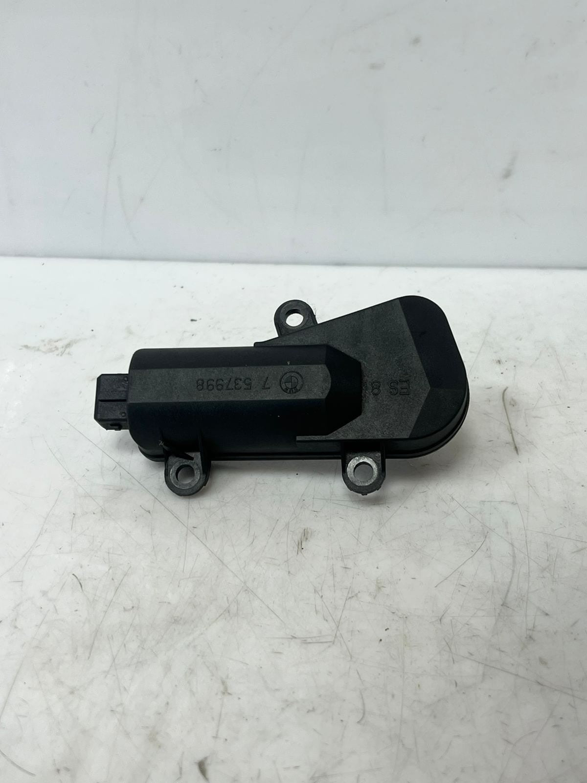 2006-2008 BMW 750Li 7' E60 E61 E70 E65 E66 E67 Intake Manifold Actuator 7537998