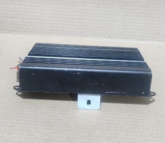 BMW 1 SERIES F20 F21 AUDIO AMPLIFIER  OEM SOUND SYSTEM MODULE 6541 2230420