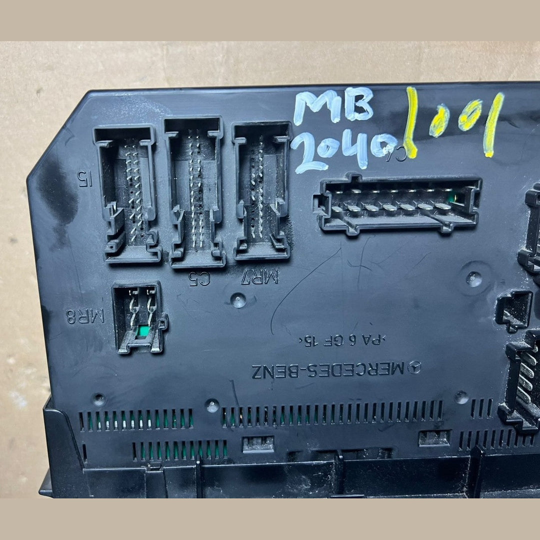 Mercedes W221 S-Class Front Fuse Relay Box SAM Control A221 5404550  2215401001