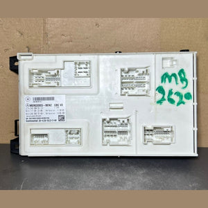 Mercedes-Benz W246 CLA B-Class Front SAM Control Module Unit A246 9009413 OEM