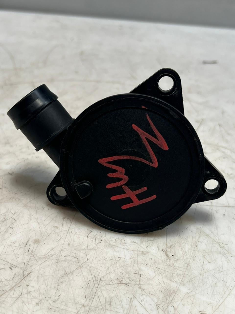 2003-2007 BMW 760Li E65 E66 E67 ENGINE Crankcase Vent Valve PVC 7549715 OEM