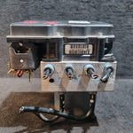 Bild in die Galerieansicht laden, OEM BMW X1 E84  ANTI BREAKING SYSTEM  MODULE  HYDROLIC  PUMP DSC - 6860214