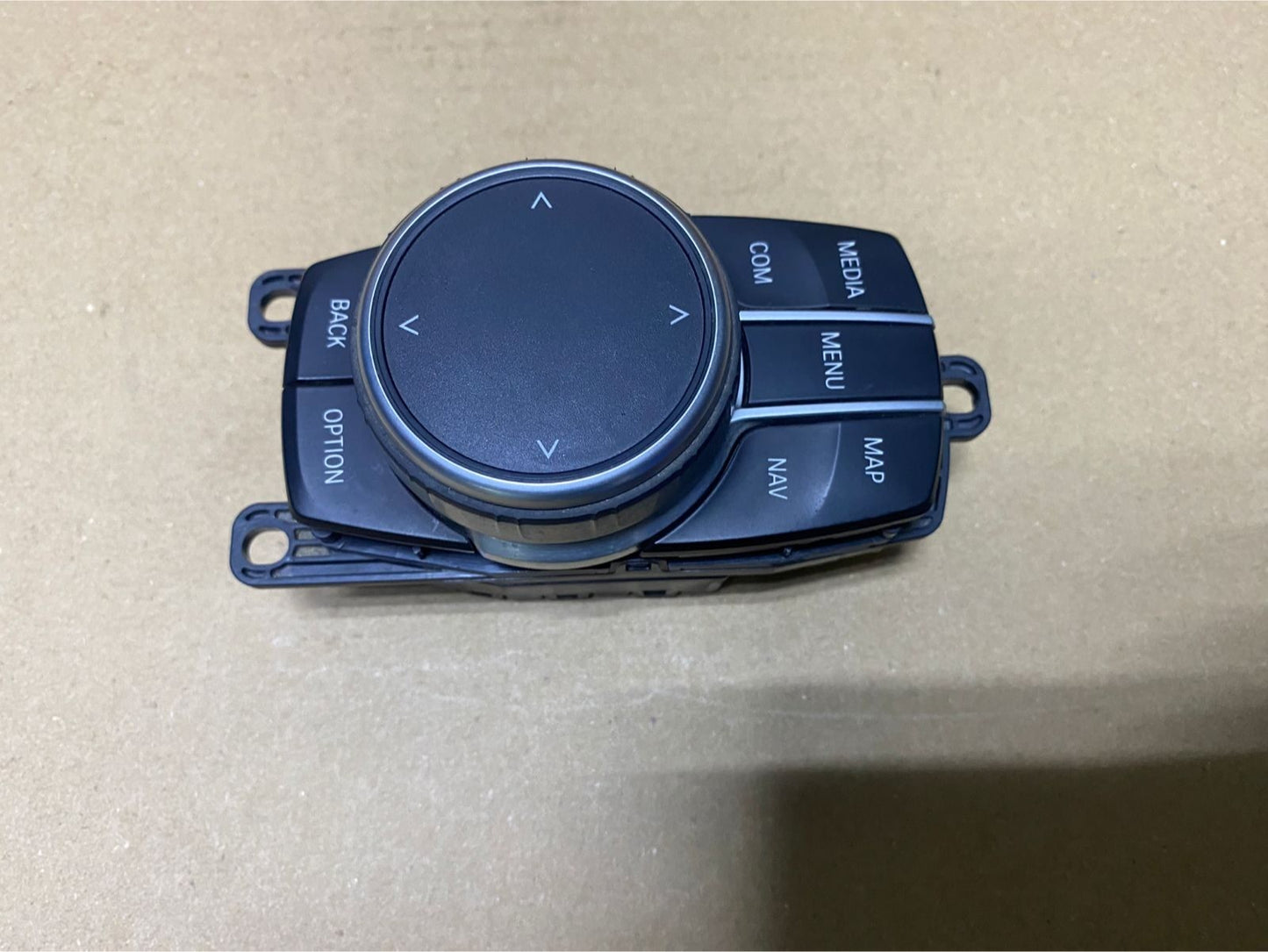 2017-2020 BMW 530i Idrive Touch Controller 5A0DC87 G30 G31 G38 6 Series G32 GT