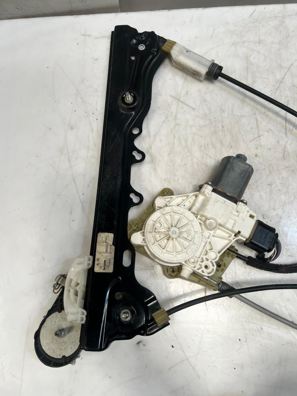2012 BMW Z4 E89 sDrive 20I Window REGULATOR Motor Front Left 6952085 OEM