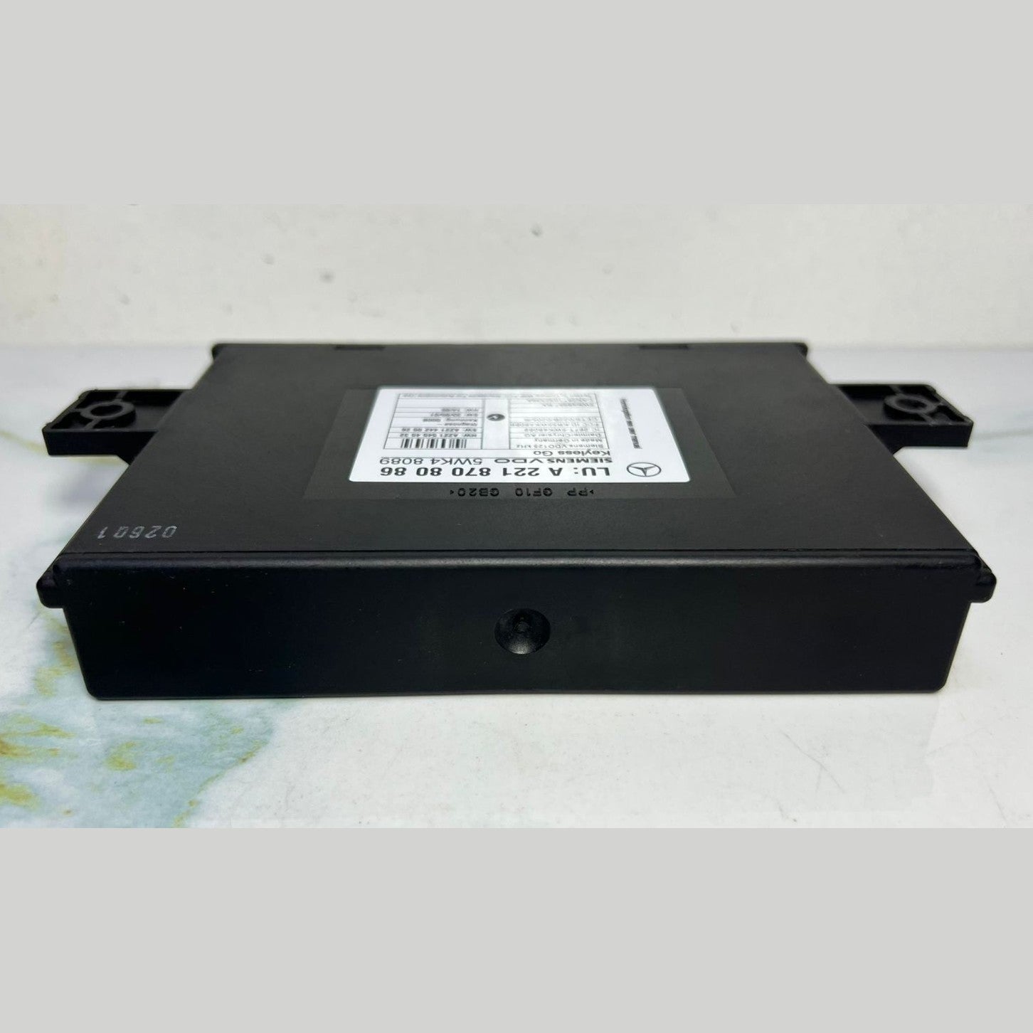 2007-2010 Mercedes-Benz S550 Keyless Go Control Module A2218708086 W221 S-Class