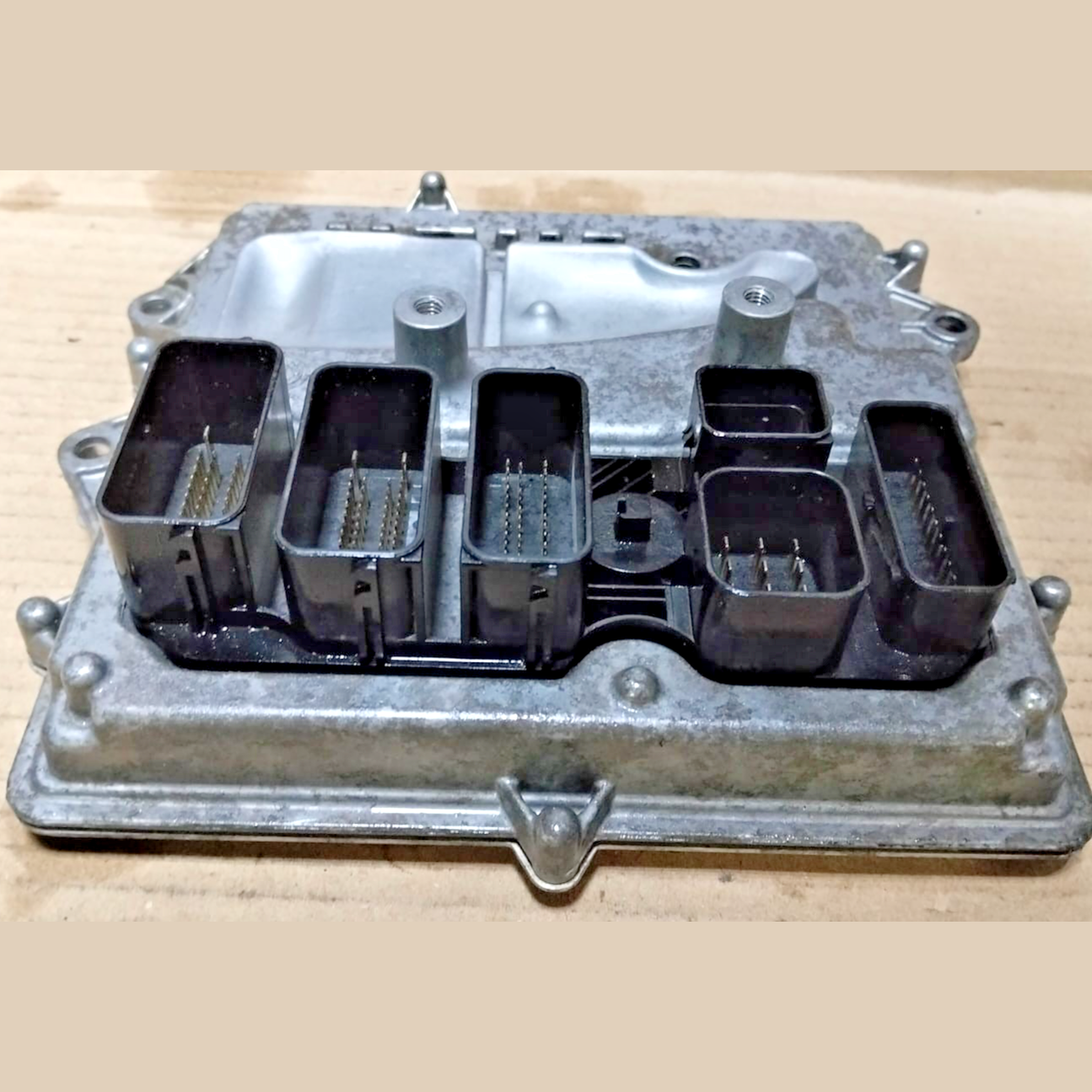 Engine control unit (ECU) for BMW 2 Coupe F87 2015  DME 8693361