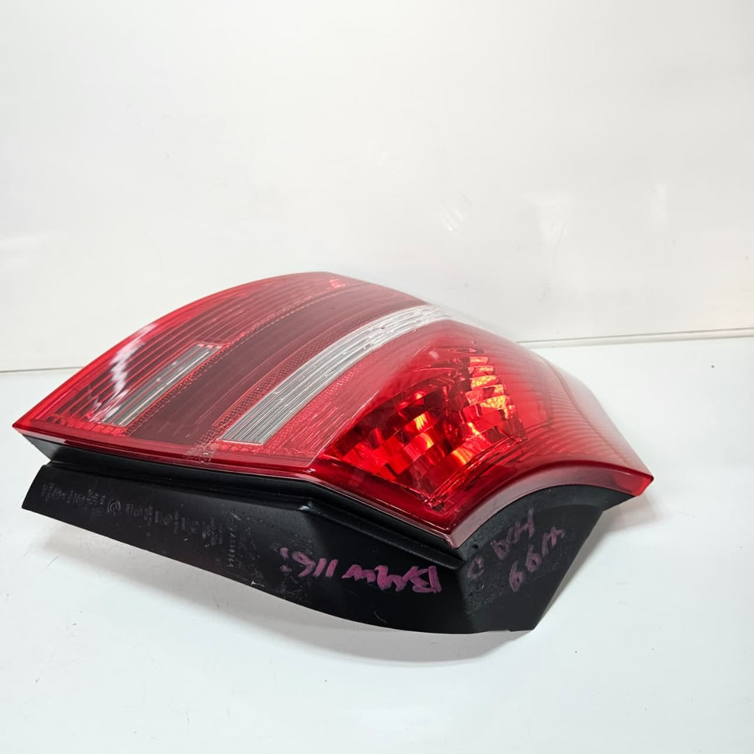 7131297-2008 BMW 1 Series E81 E87 120i Rear Taillight Rear Left OEM
