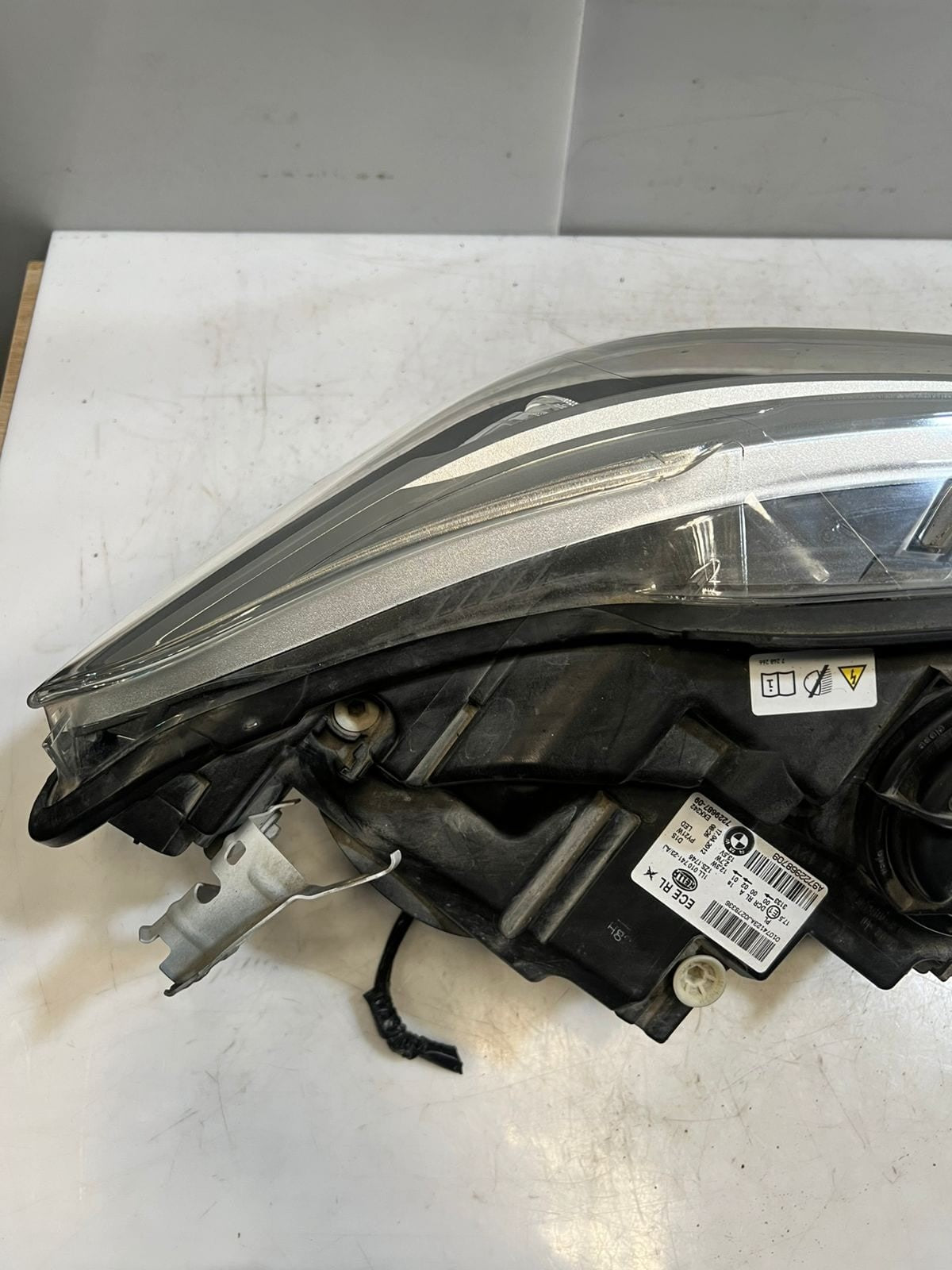2011-2012 BMW 1' F20 F21 120i LEFT RIGHT Bi-Xenon Headlight 7229687 7229688 ECE