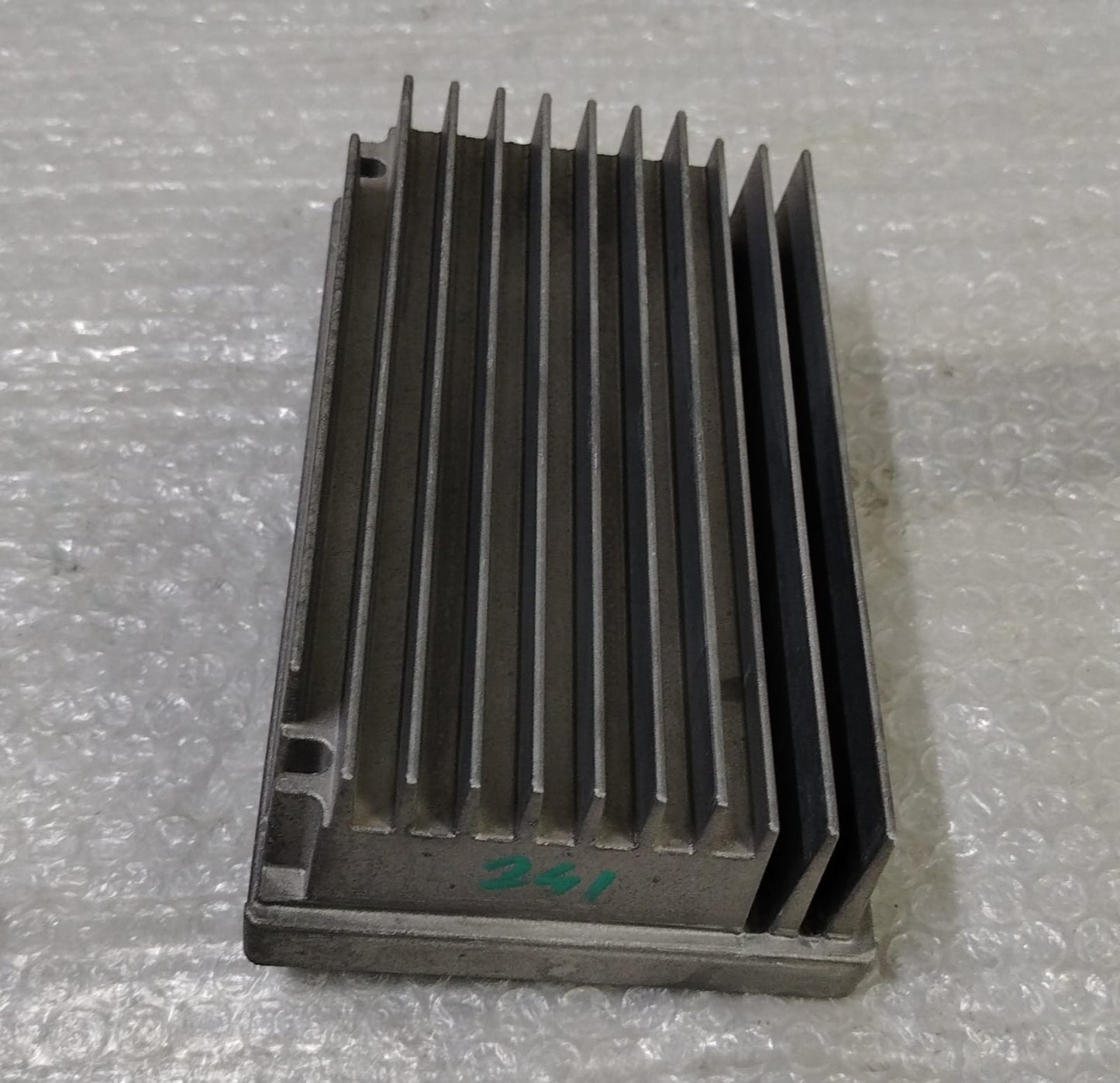 OEM BMW 7 SERIES F01 F02 F04 Hi-Fi AUDIO SOUND AMPLIFIER MODULE 9226241