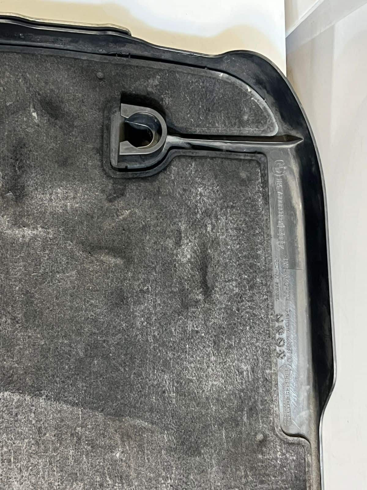2010-2016 BMW 550i F10 F11 F01 F02 F15 F16 E70 E71 Engine TOP Cover 7800350 OEM