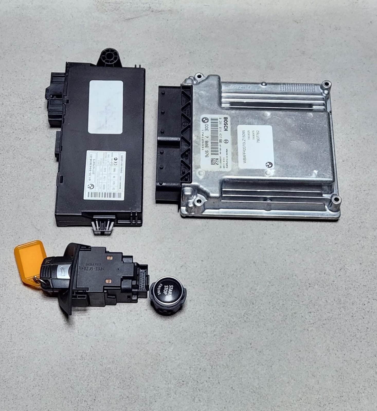 2007-2008 BMW X5 E70 DIESEL 3.0D M57 Engine Control Unit 7806976 X5 E70