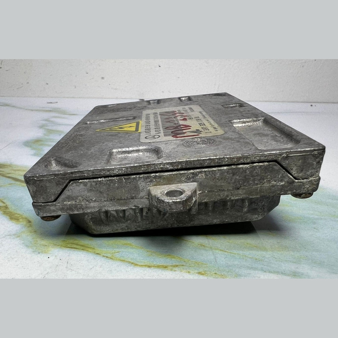 2007-2010 Mercedes CL550 Xenon Headlight Control Unit Ballast A2168203585 W216