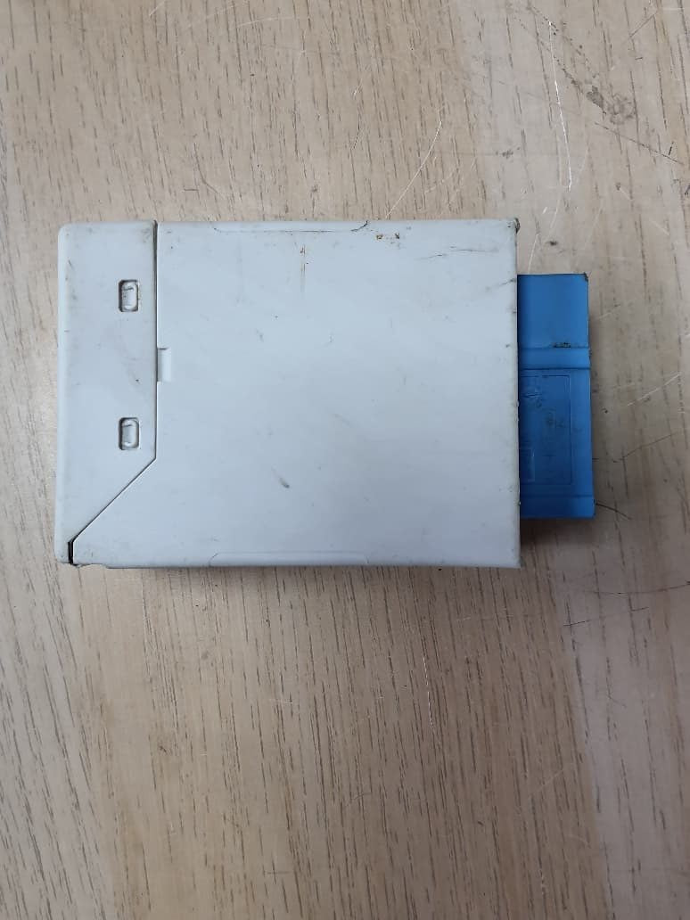 2018-2020 BMW 530e Fuel Pump Control Module 8699235 330e, and F30 3 Series 