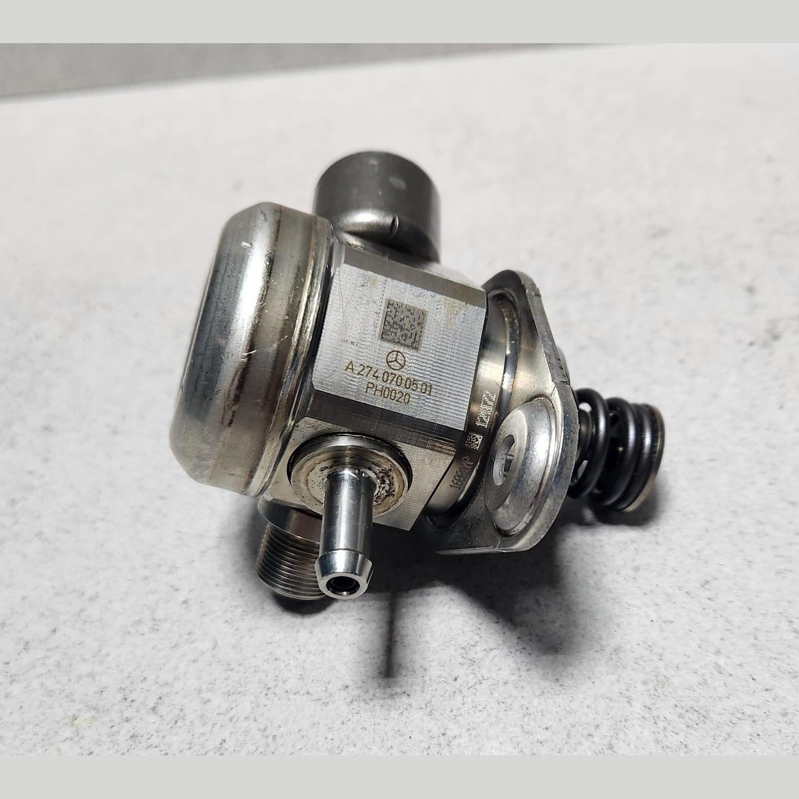 Mercedes-BenzHigh Pressure Fuel Pump A2740700501 W204 W205 W212 W213 C207