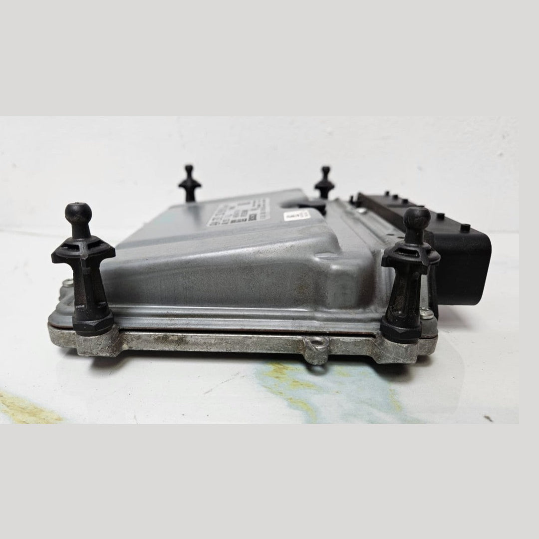 08-12 Mercedes W204 C-Class ECM ECU Engine Control Module Unit A272 1539991 OEM