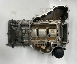 BMW F10 M5 F12 F13 M6 S63N Petrol Engine Upper Oil Sump Pan. PNo-1113 7843143 9